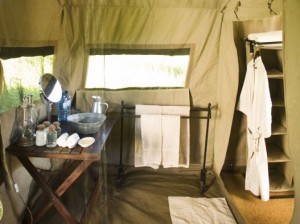 Ensuite bathroom at Savute Under Canvas